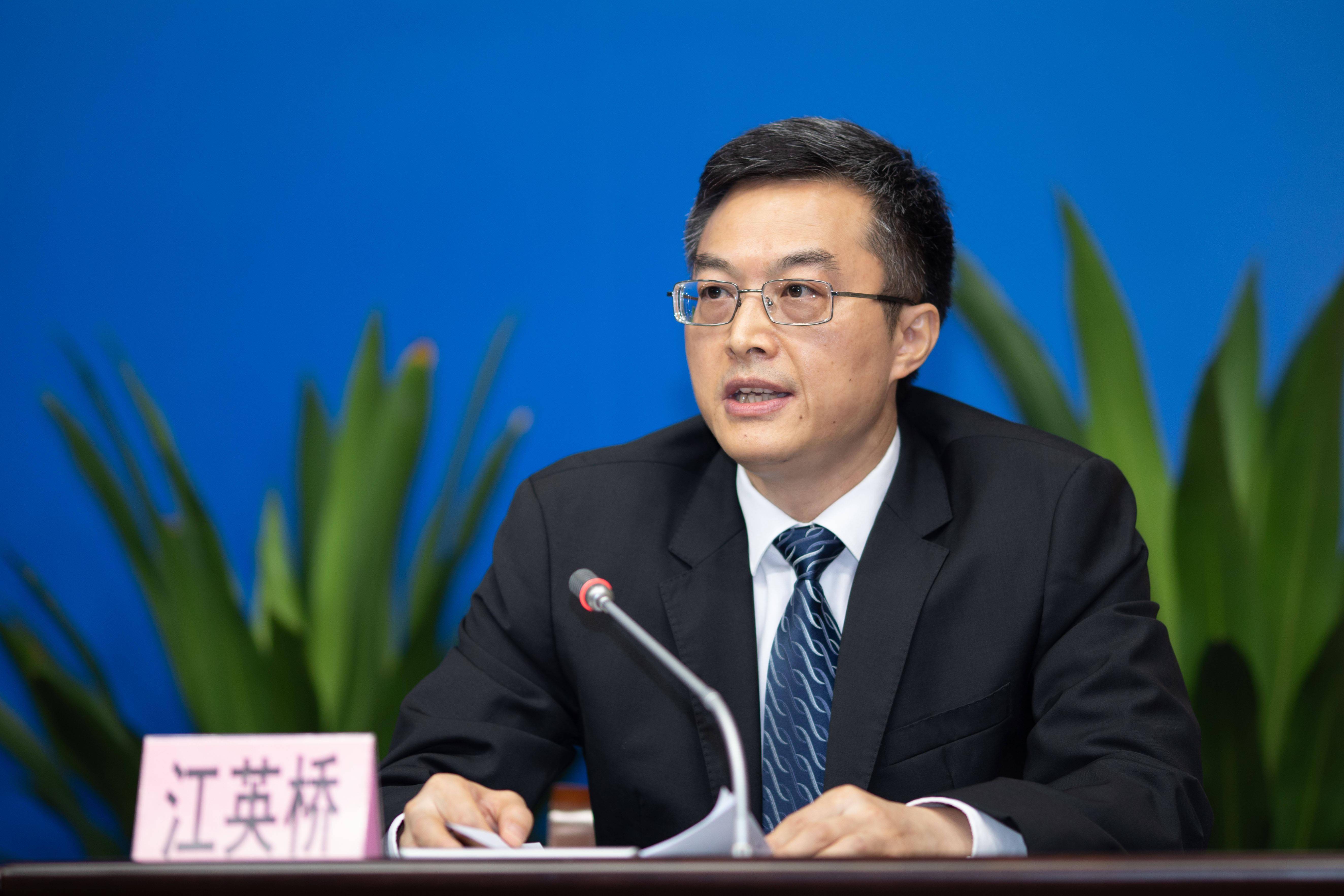 新疆广州24小时套医保卡(广州哪里可以套社保卡)