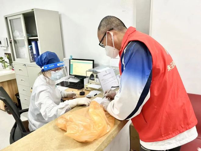 新疆24小时高价回收医保(24小时高价回收医保医保套出)